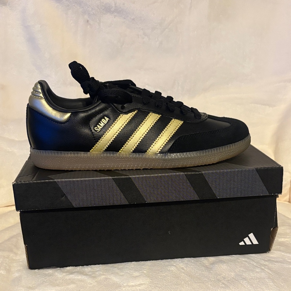 Adidas Samba Men's Sneakers in Black and Gold